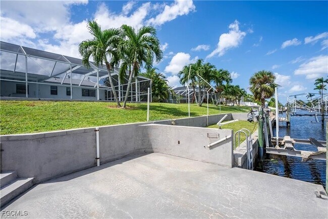 Building Photo - 1421 SE 29th Terrace