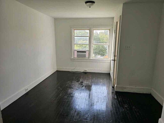 Photo - 128 Rowan Mill Rd Unit C