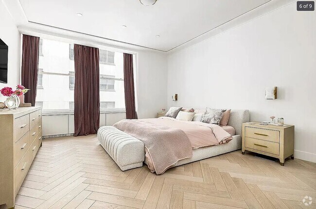 Building Photo - 55 Wall St Unit 2732 Rental