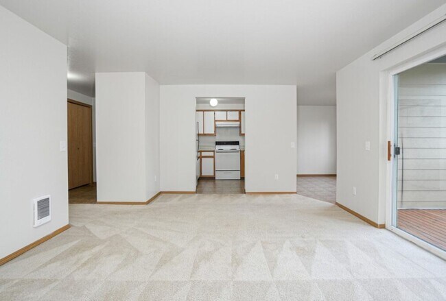 102-Mountain View Apts
