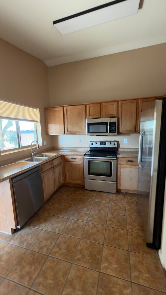 Photo - 14974 W Caribbean Ln