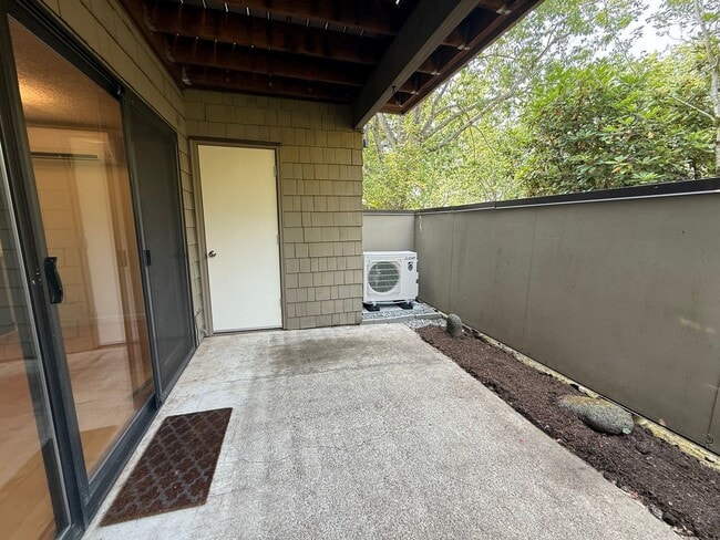 Photo - 11 Crestfield Ct