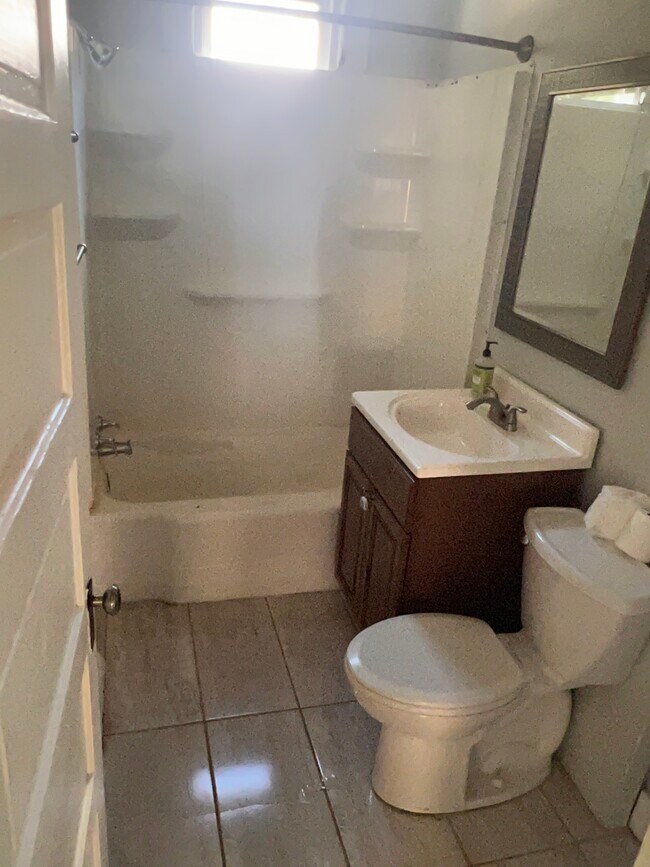 Photo - 156 County Rd