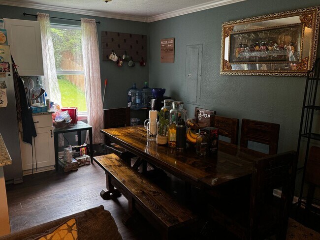 Photo - Prime Location Rental!
