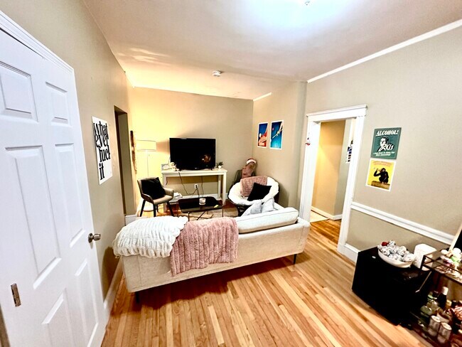 68 Egmont St Unit 5
