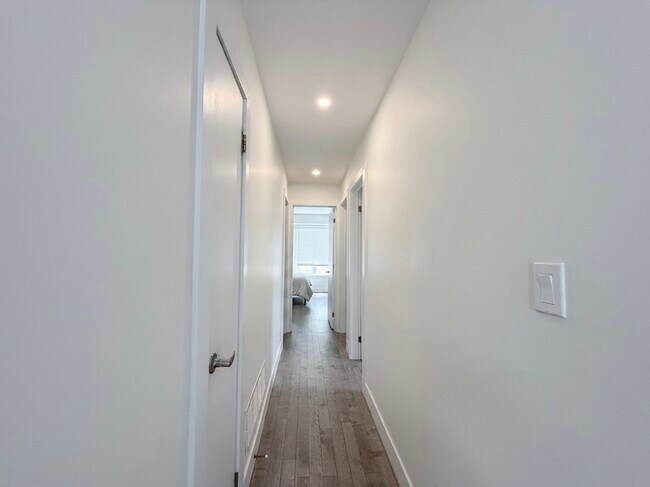 Photo - 1175 Dovercourt Rd Unité 4