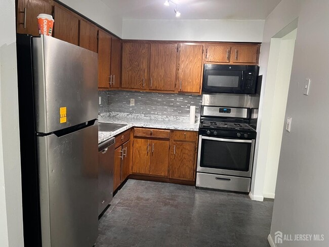 Photo - 419 Cricket Ln