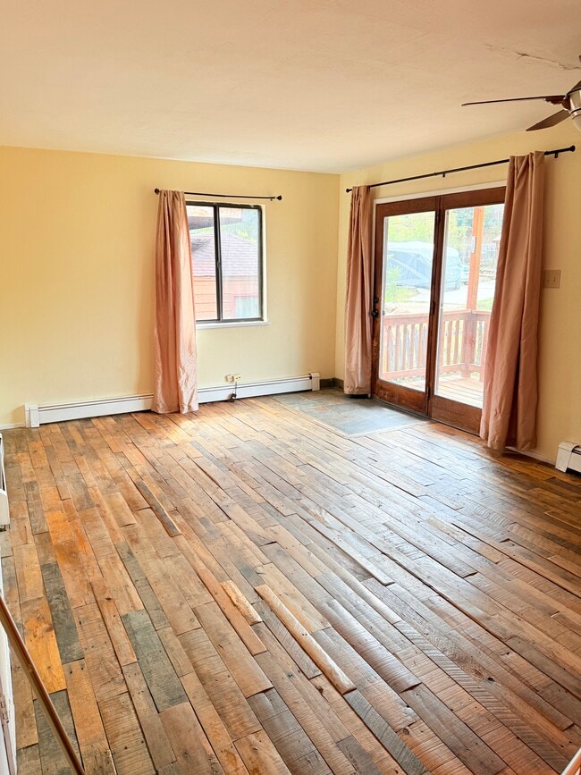 Photo - 300 W Pine St