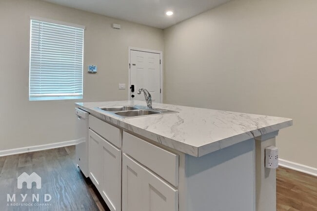 Photo - 216 Stonegate Ave