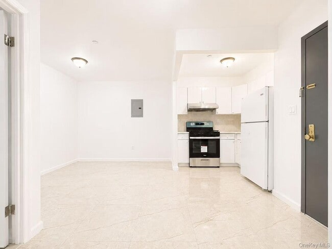 90-17-90-56 56th Ave