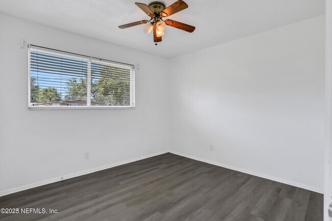 Building Photo - 3030 Post St Rental
