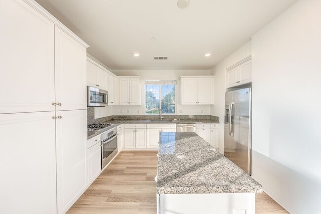 Photo - 8635 Festival St