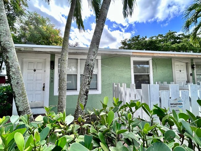 Photo - 7168 Southgate Blvd