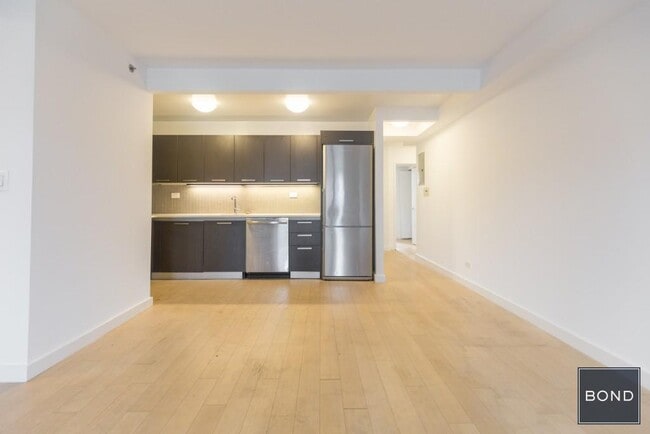 Building Photo - 222 E 39th St Unit 23G Rental