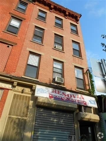 Building Photo - 538 Jersey Ave Unit 3 Rental