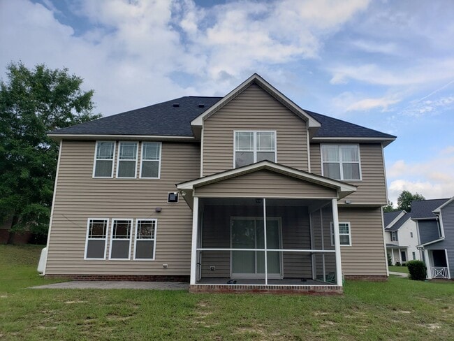 Photo - Beautiful Harnett County Home Located on a Small Cul-de-sac with a water view!