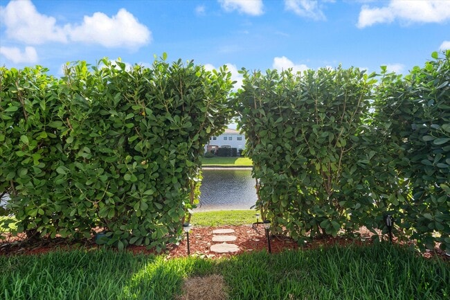 Photo - 119 Gramercy Square Dr