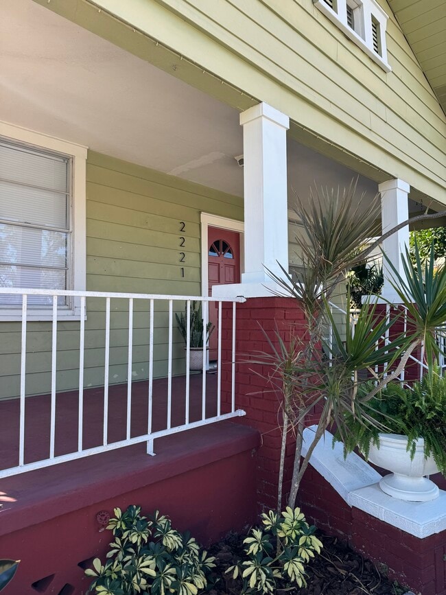 Photo - 2221 Corrine St