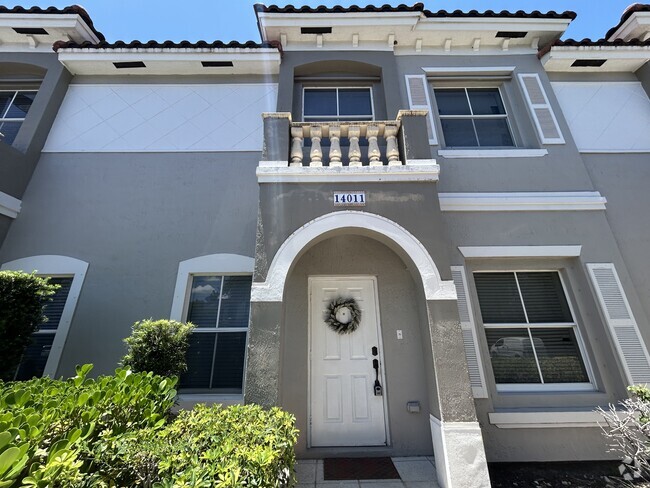 Building Photo - 14011 SW 49th St Rental