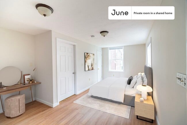 Private bedroom in 4 bed/2 bath Home - Private bedroom in 4 bed/2 bath Home Unit D