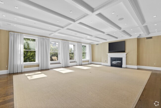 Building Photo - 409 Commonwealth Ave Unit E Rental