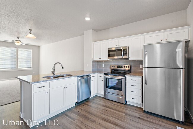 Photo - 2 br, 2.5 bath House - 10762 W Brownstone Ln