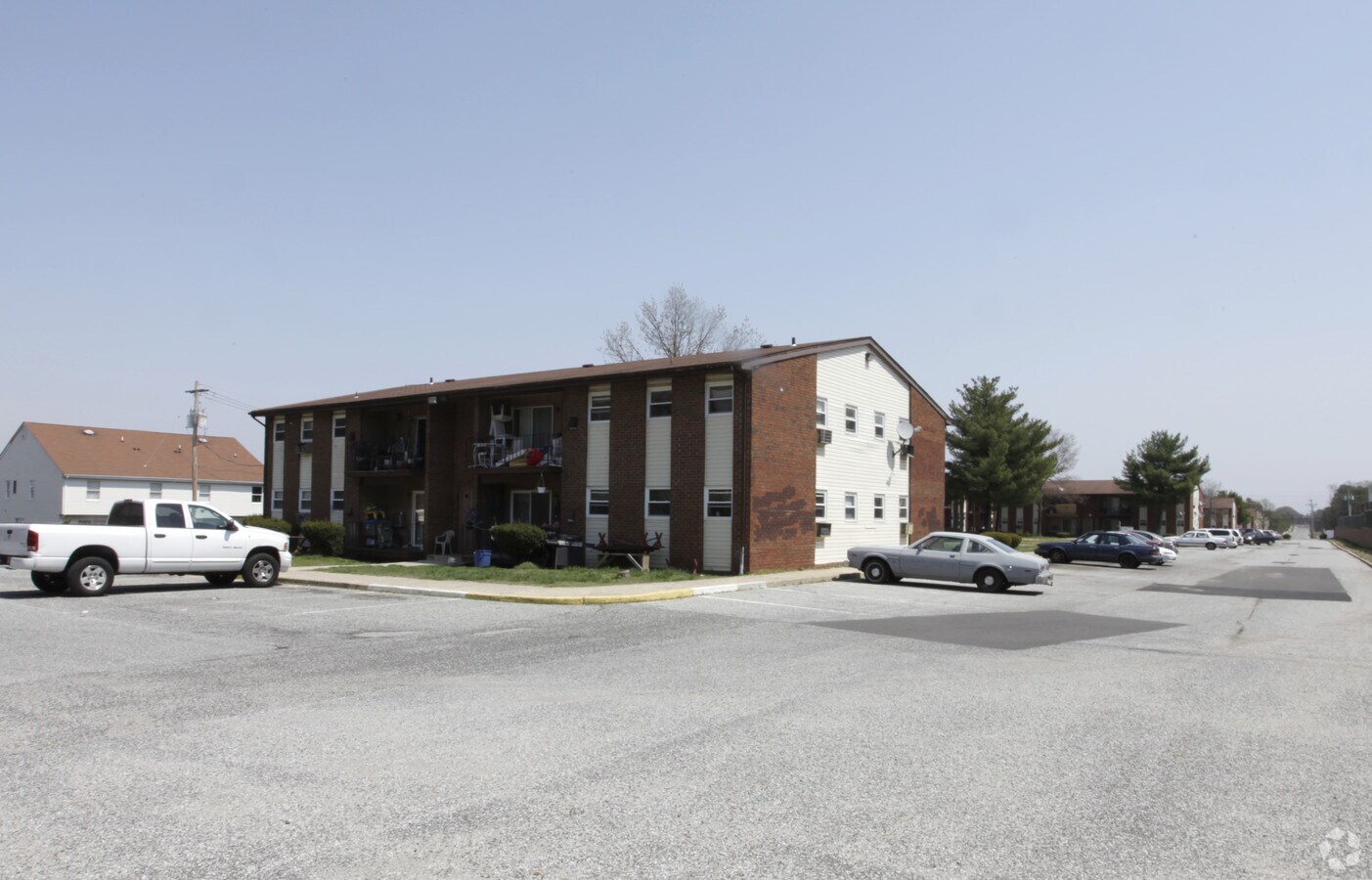 Photo - Brettwood Apartments