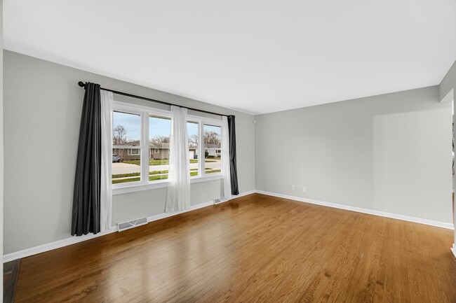 Photo - 944 N Jay Ave