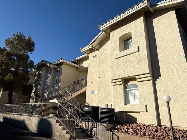 Building Photo - 3320 S Fort Apache Rd Unit 218