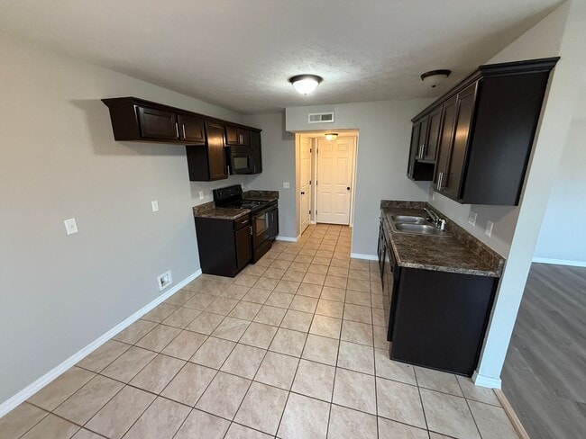 Photo - 3363 S Hillcrest Ave