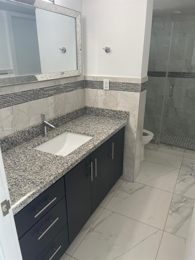 Photo - 3750 NE 169th St Unidad 308