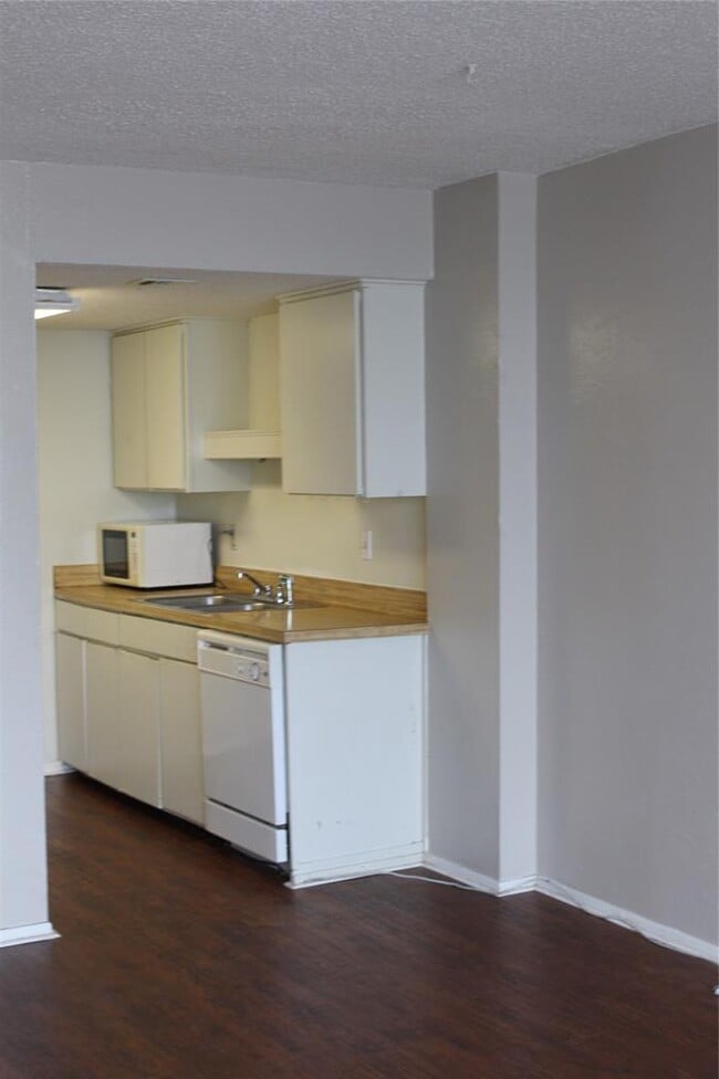 Photo - 1800 Lavaca St Unit 203