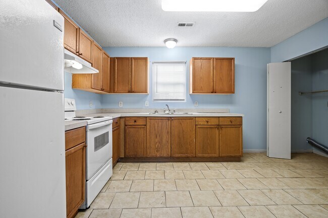 Photo - 1318 Harmony St