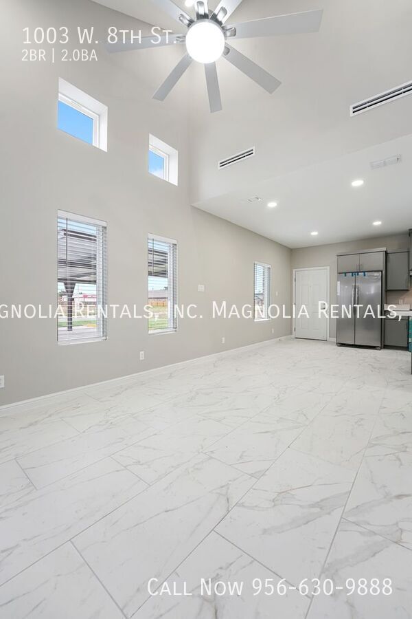 Photo - 1003 W 8th St Unidad 3