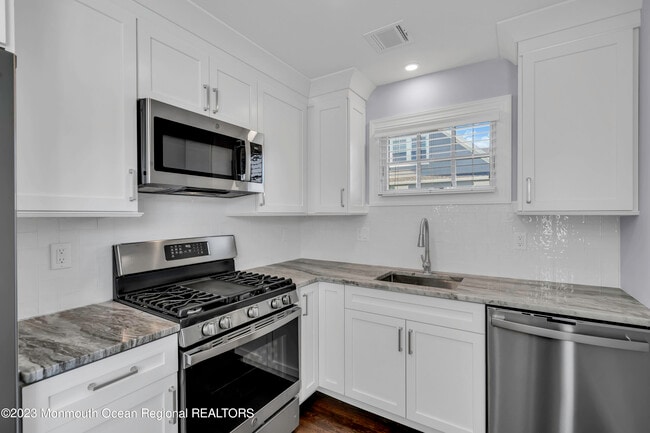 Photo - 419 10th Ave Unit Rear