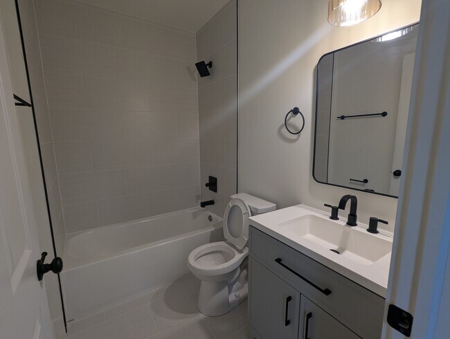 Photo - 137 S Wheatland Ave