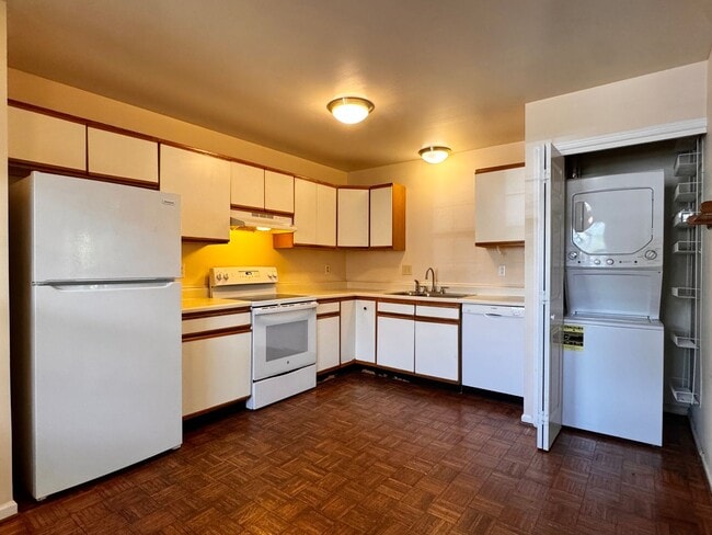 1176 Rose Arbor Ct