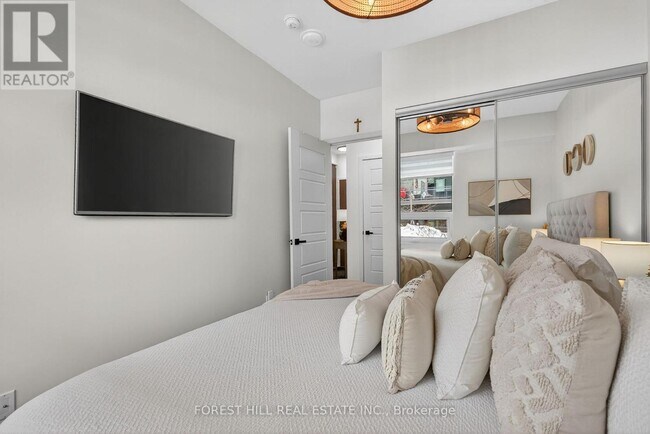 Photo - 301 Sea Ray Ave Unité C113