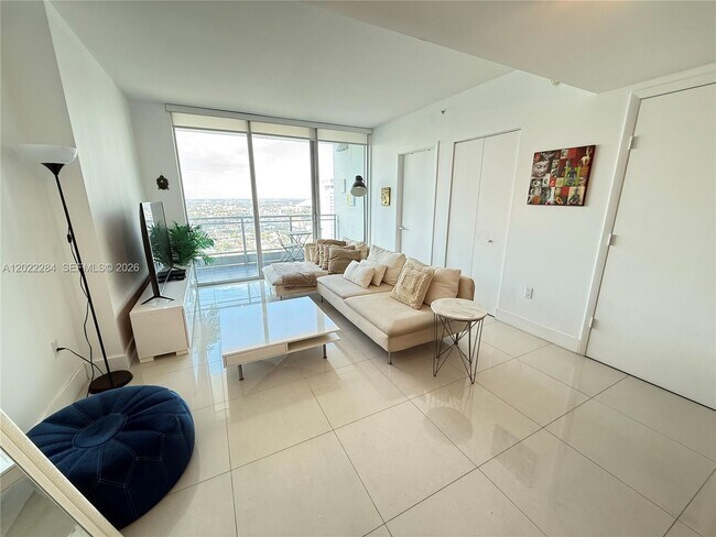 Photo - 92 SW 3rd St Unit 3709