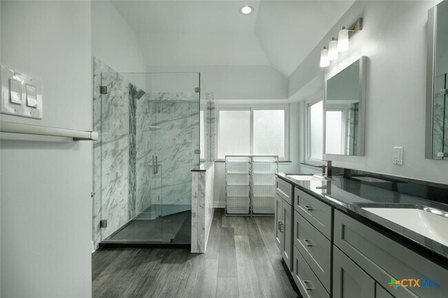 Photo - 10205 Open Gate Dr