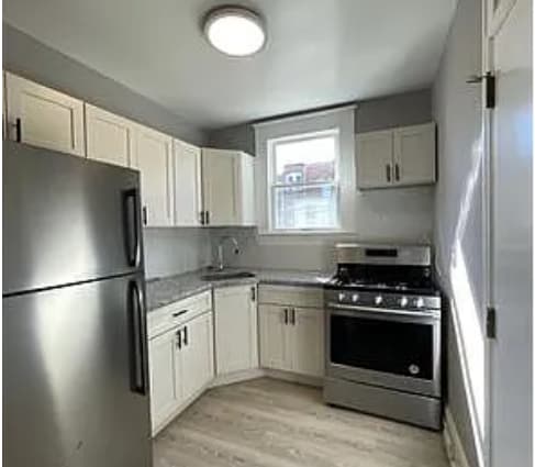 Rehabbed 3 bedroom Townhome - Rehabbed 3 bedroom Townhome