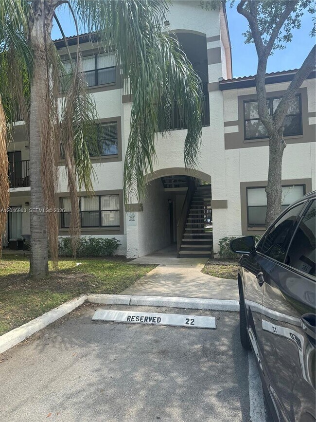 Photo - 520 S Park Rd Unit 16-12