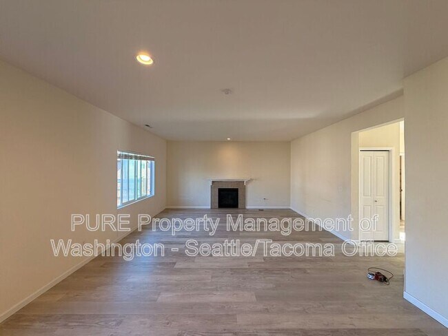 Photo - 18224 72nd Ave E