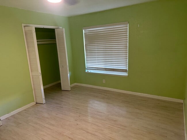 Photo - 2412 Vera Cruz Dr Unit #1