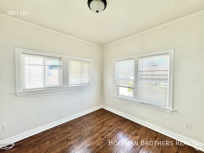 Building Photo - 1648 3rd Ave Los Angeles, CA 90019 Unit 1/2 Rental