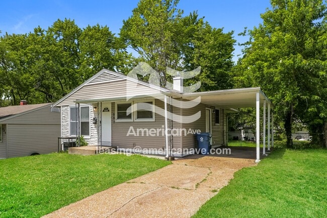 Photo - 221 Mc Alpine Dr