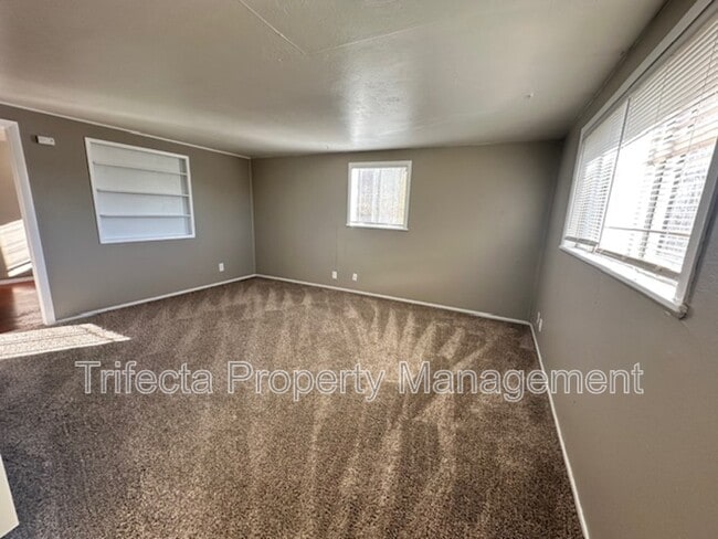 Photo - 417 N Hollywood St Unit 3