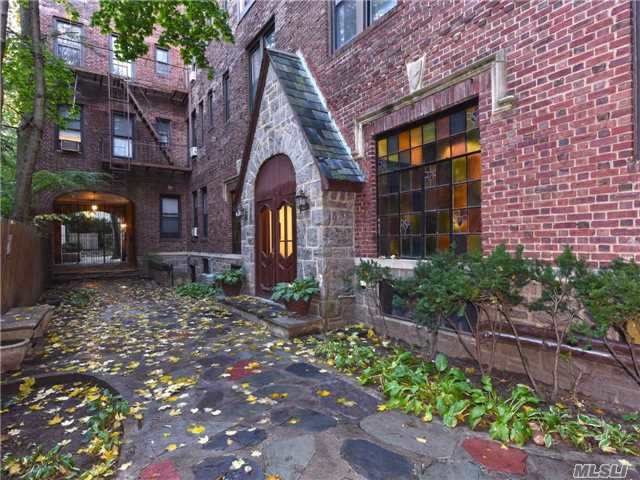 Photo - 1 Hillside Ave Unit 1A