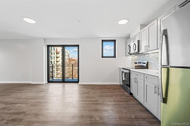 Photo - 43-34 53rd St Unit 7C