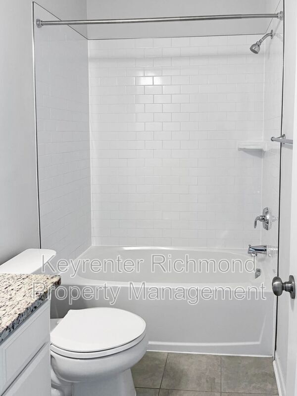 Photo - 719 McCormick Farm Dr Unit A